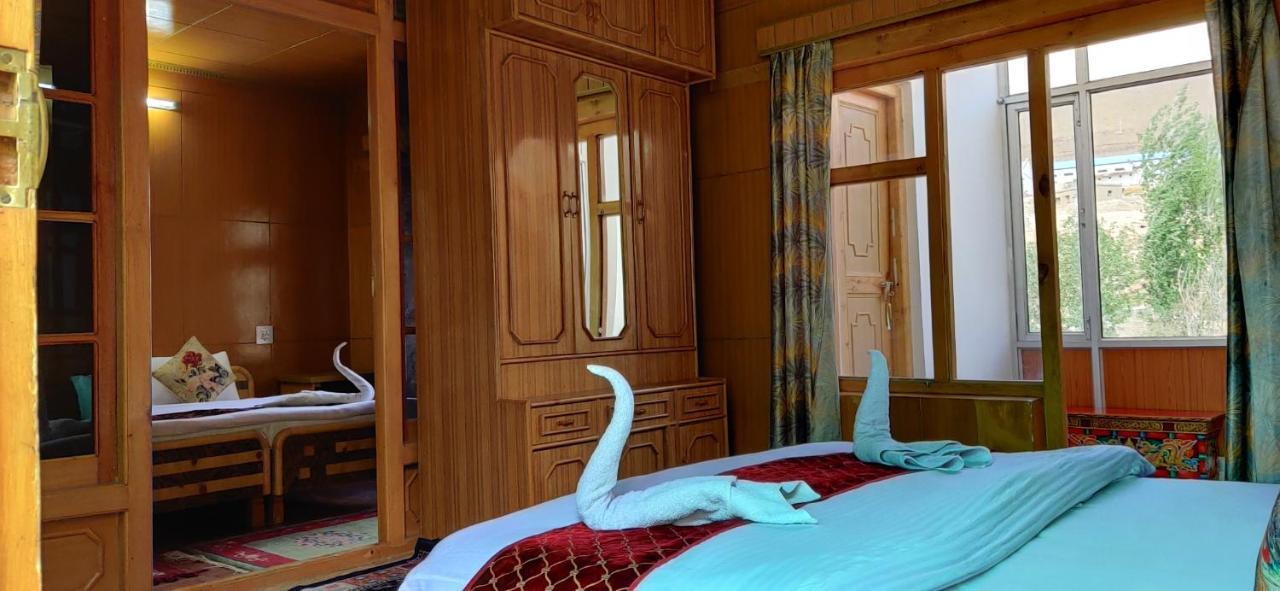 לה Youthok Guest House מראה חיצוני תמונה