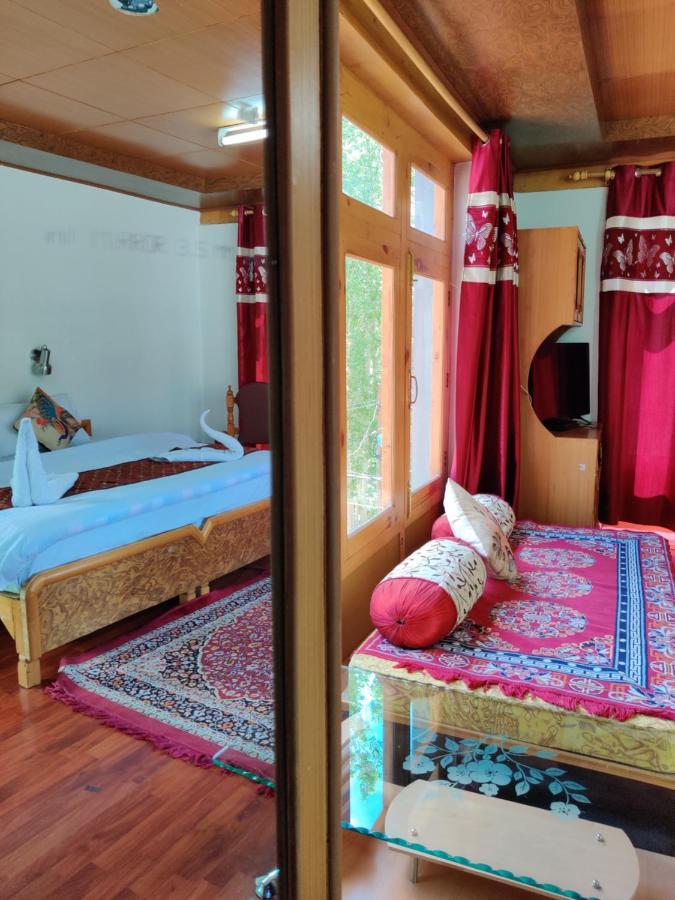 לה Youthok Guest House מראה חיצוני תמונה