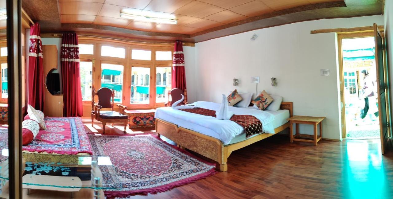 לה Youthok Guest House מראה חיצוני תמונה