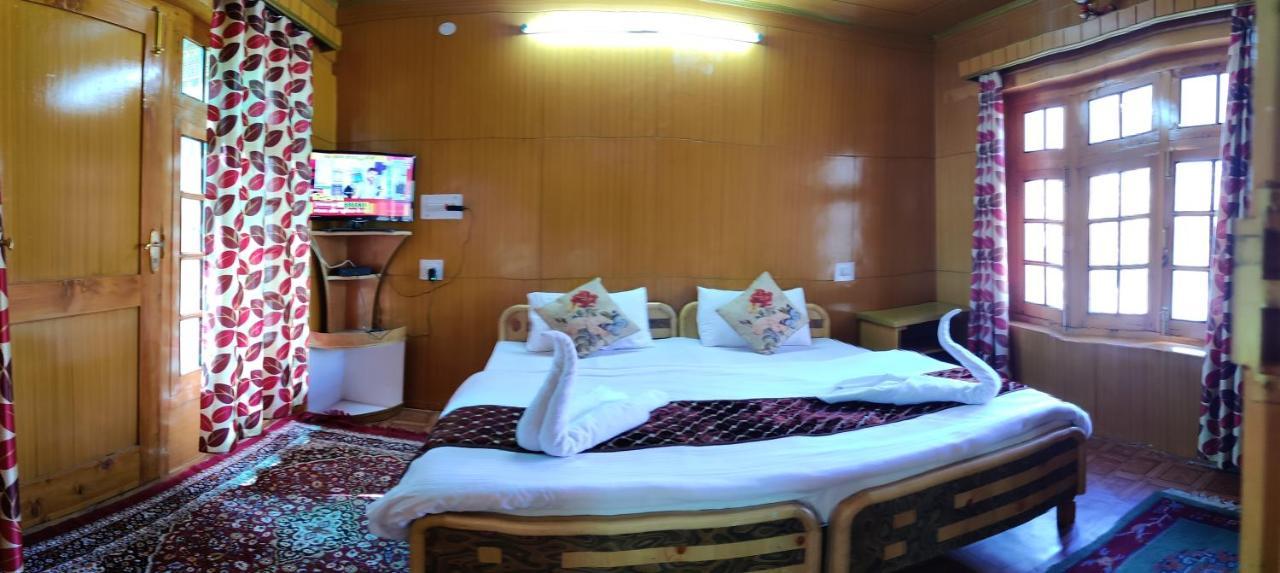 לה Youthok Guest House מראה חיצוני תמונה