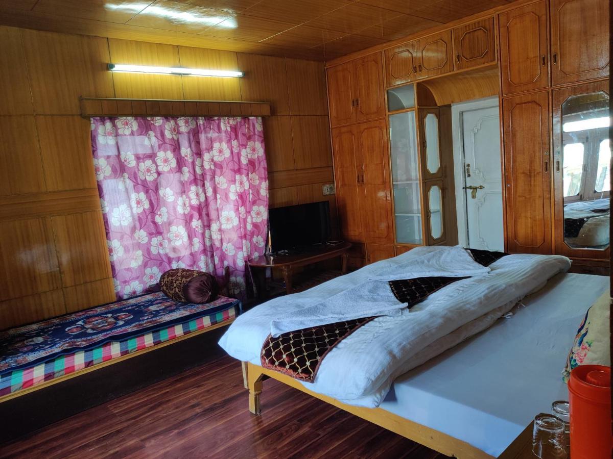 לה Youthok Guest House מראה חיצוני תמונה
